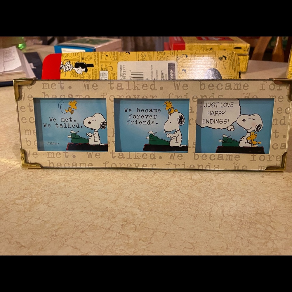 Hallmark Peanuts Gallery